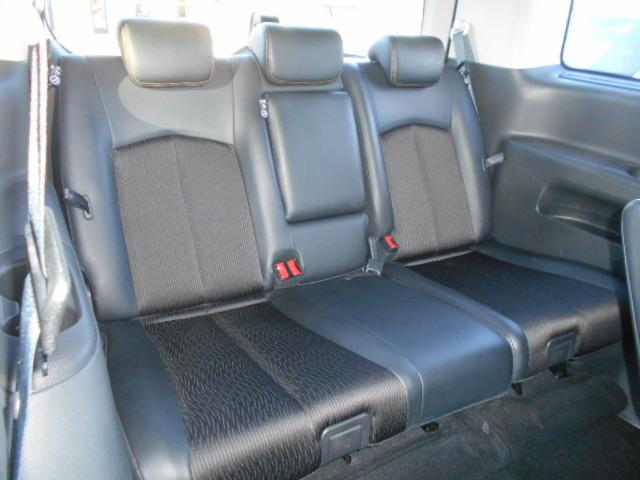 エルグランド 250ハイウェイスター 全国対応1年保証付き/天井モニタ-/DVD再生ナビTV/両側自動ドア/PUSHスタート/Bluetooth/USBポート/100V電源/オットマン/アラウンドビューモニター/7人乗/1オーナー/4WD(25枚目)