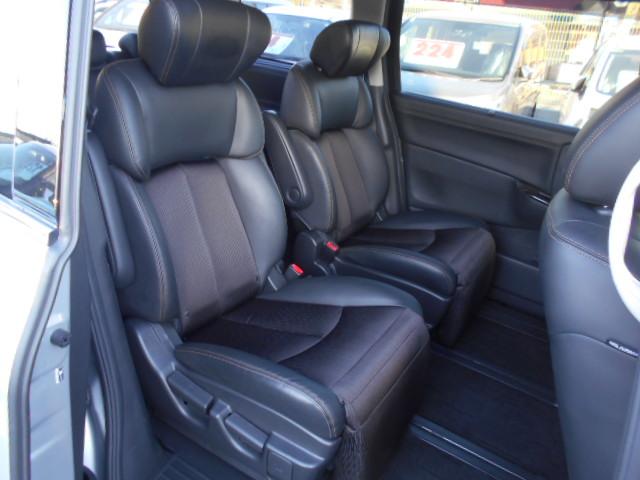 エルグランド 250ハイウェイスター 全国対応1年保証付き/天井モニタ-/DVD再生ナビTV/両側自動ドア/PUSHスタート/Bluetooth/USBポート/100V電源/オットマン/アラウンドビューモニター/7人乗/1オーナー/4WD(26枚目)