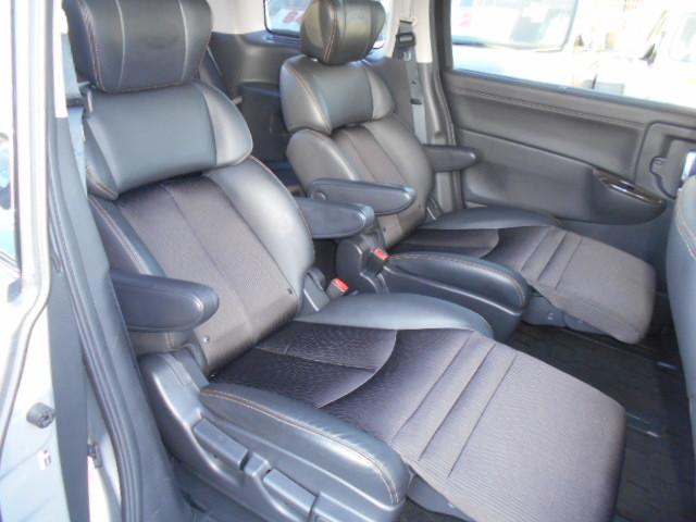 エルグランド 250ハイウェイスター 全国対応1年保証付き/天井モニタ-/DVD再生ナビTV/両側自動ドア/PUSHスタート/Bluetooth/USBポート/100V電源/オットマン/アラウンドビューモニター/7人乗/1オーナー/4WD(27枚目)