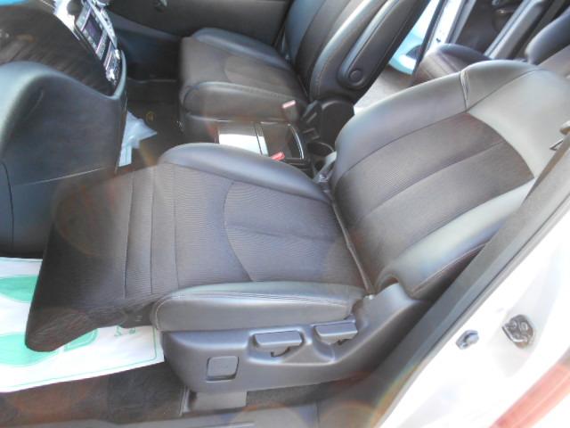 エルグランド 250ハイウェイスター 全国対応1年保証付き/天井モニタ-/DVD再生ナビTV/両側自動ドア/PUSHスタート/Bluetooth/USBポート/100V電源/オットマン/アラウンドビューモニター/7人乗/1オーナー/4WD(30枚目)