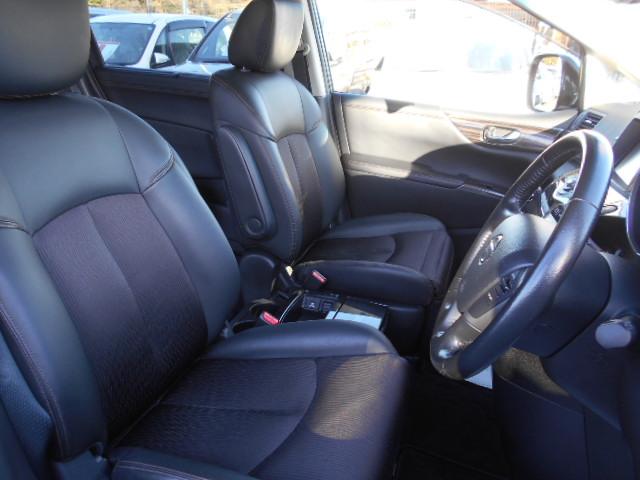 エルグランド 250ハイウェイスター 全国対応1年保証付き/天井モニタ-/DVD再生ナビTV/両側自動ドア/PUSHスタート/Bluetooth/USBポート/100V電源/オットマン/アラウンドビューモニター/7人乗/1オーナー/4WD(31枚目)