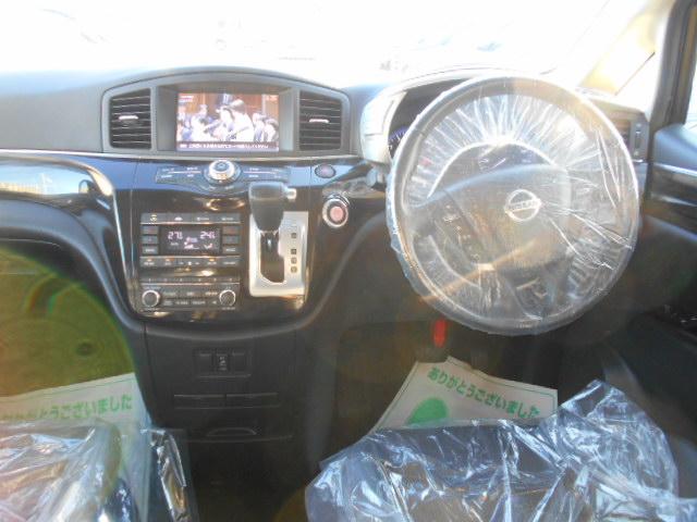 エルグランド 250ハイウェイスター 全国対応1年保証付き/天井モニタ-/DVD再生ナビTV/両側自動ドア/PUSHスタート/Bluetooth/USBポート/100V電源/オットマン/アラウンドビューモニター/7人乗/1オーナー/4WD(32枚目)