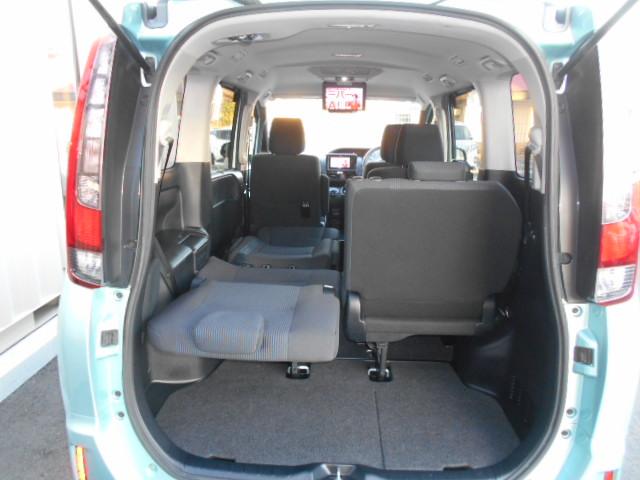 TOYOTA NOAH HYBRID X