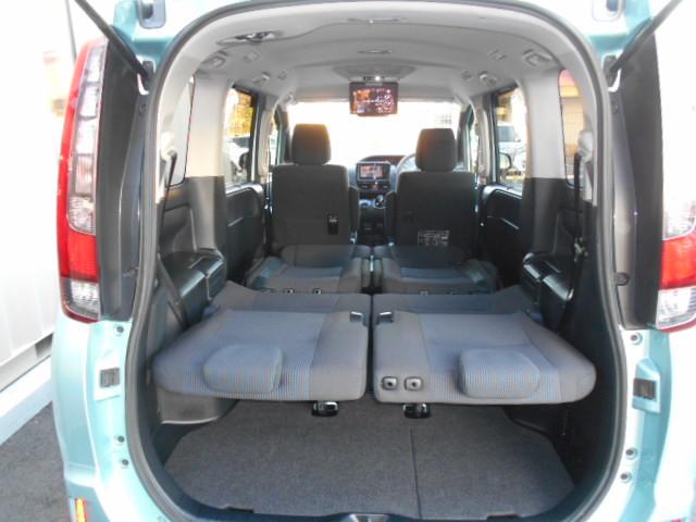 TOYOTA NOAH HYBRID X