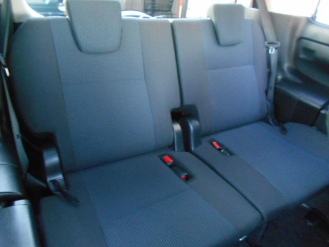 TOYOTA NOAH HYBRID X