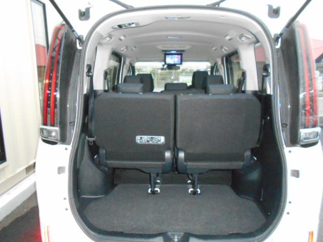 ノア Ｘ　全国対応１年保証付き／Ｔｏｙｏｔａ　Ｓａｆｅｔｙ　Ｓｅｎｓｅ／天井モニタ－／ＤＶＤ再生ナビフルセグＴＶ／自動ドア／バックモニタ－／Ｂｌｕｅｔｏｏｔｈ／ＵＳＢポート／８人乗り（18枚目）