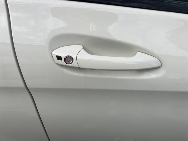 Bクラス B180 ブルーエフィシェンシースポーツナイトPKG 純正フルセグTVナビ・ETC・パワーシート・ハーフレザーシート・Bluetooth接続・バックカメラ・ステアリングスイッチ・クリアランスソナー・キーレス(16枚目)