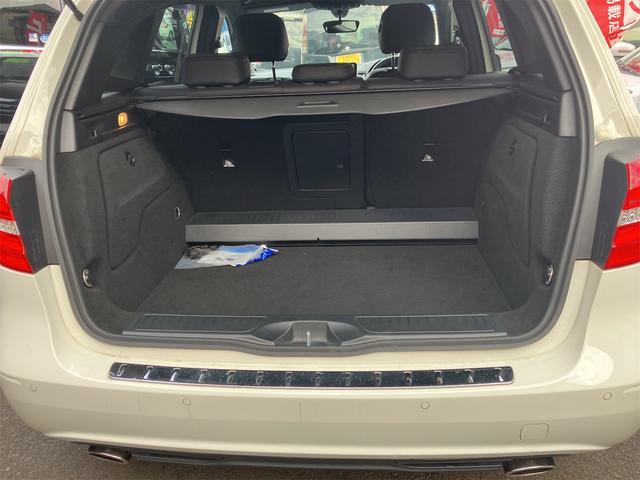 Bクラス B180 ブルーエフィシェンシースポーツナイトPKG 純正フルセグTVナビ・ETC・パワーシート・ハーフレザーシート・Bluetooth接続・バックカメラ・ステアリングスイッチ・クリアランスソナー・キーレス(50枚目)