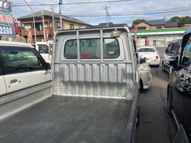 ハイゼットトラック EXT 5MT・三方開・軽トラック・4WD・荷台作業灯(10枚目)