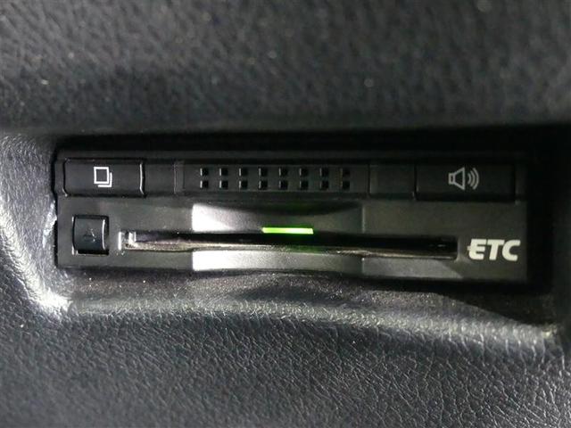 シエンタ Ｇ　乗車定員７人　両側電動スライド　ウオークスルー　ワンオーナー　記録簿　キーレス　ＣＤ　盗難防止装置　アイドリングストップ　メモリーナビ　フルセグ（20枚目）