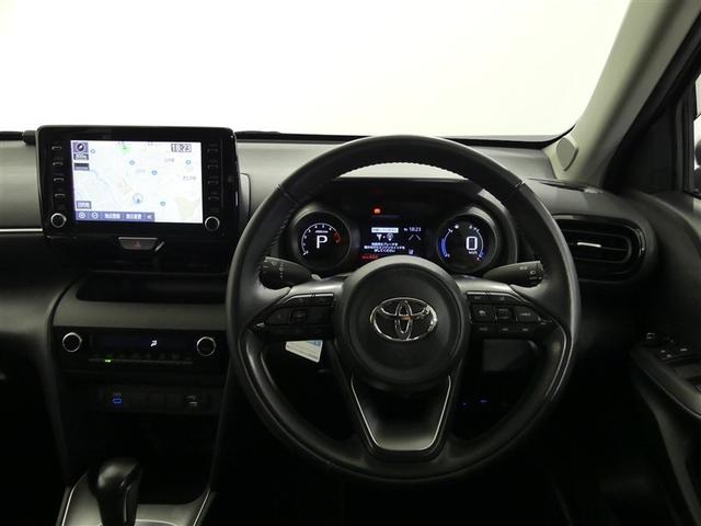 ヤリスクロス G ミュージックプレイヤー接続可 展示・試乗車 アルミホイール 記録簿 キーレス CD 盗難防止装置 オートクルーズコントロール メモリーナビ フルセグ(3枚目)