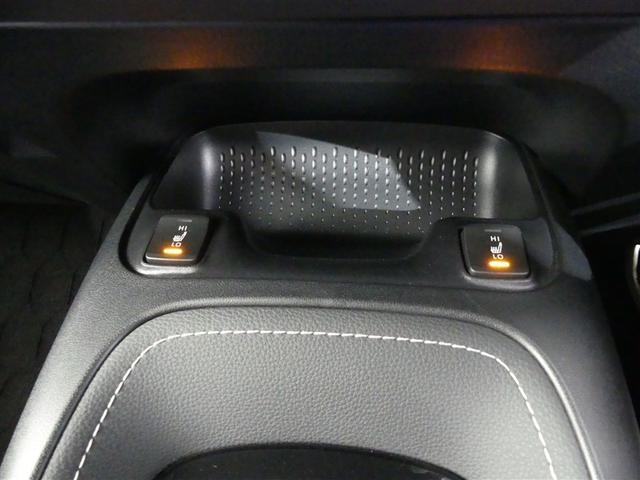 カローラスポーツ Ｇ　Ｚ　衝突被害軽減ブレーキ　ドラレコ　Ｂｌｕｅｔｏｏｔｈ　展示・試乗車　ＬＥＤヘッドランプ　記録簿　スマートキー　オートクルーズコントロール　８インチナビ　フルセグ　バックカメラ　ＥＴＣ　シートヒーター（12枚目）