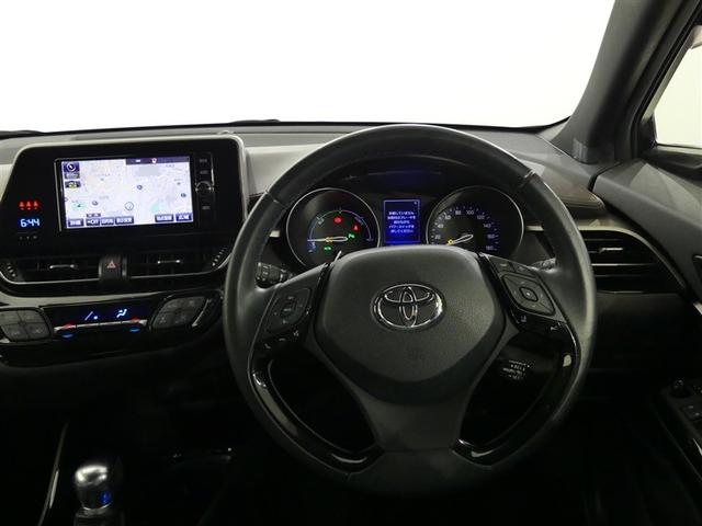 Ｃ－ＨＲ Ｇ　革シート　アルミホイール　キーレス　ＣＤ　盗難防止装置　ハイブリッド　オートクルーズコントロール　メモリーナビ　フルセグ（5枚目）