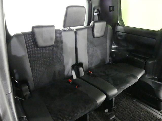 ヴォクシー ＺＳ　煌ＩＩＩ　乗車定員７人　アルミホイール　両側電動スライド　ウオークスルー　ワンオーナー　ＬＥＤヘッドランプ　キーレス　ＣＤ　Ｗエアコン　盗難防止装置　アイドリングストップ　オートクルーズコントロール　フルセグ（16枚目）