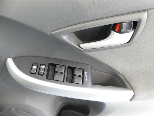 プリウス Ｓ　ミュージックプレイヤー接続可　アルミホイール　キーレス　ＣＤ　盗難防止装置　ハイブリッド（15枚目）