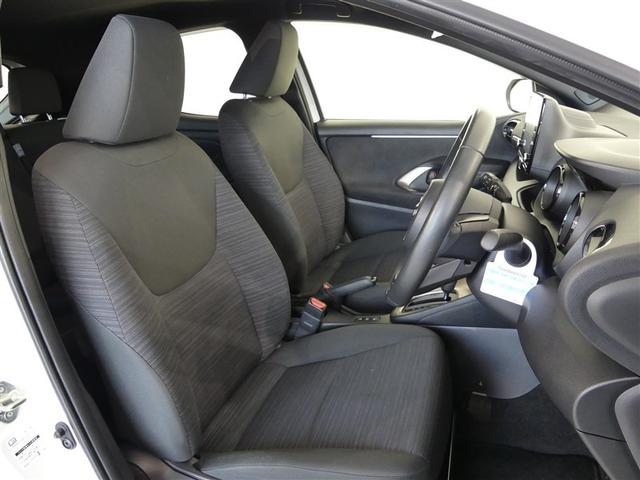 ヤリス ハイブリッドＺ　ミュージックプレイヤー接続可　展示・試乗車　ＬＥＤヘッドランプ　記録簿　キーレス　ＣＤ　盗難防止装置　ハイブリッド　オートクルーズコントロール　メモリーナビ　フルセグ（13枚目）