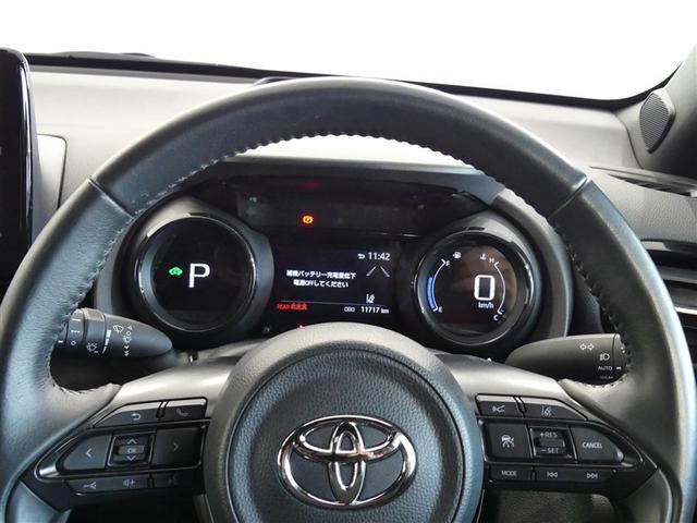 ヤリス ハイブリッドＺ　ミュージックプレイヤー接続可　展示・試乗車　ＬＥＤヘッドランプ　記録簿　キーレス　ＣＤ　盗難防止装置　ハイブリッド　オートクルーズコントロール　メモリーナビ　フルセグ（18枚目）