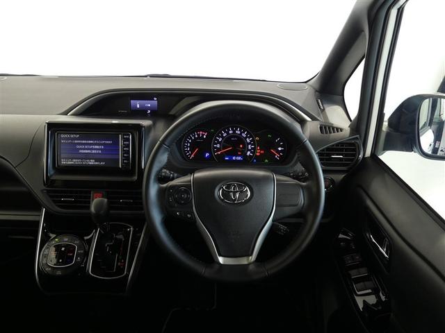 ヴォクシー ZS 煌III ミュージックプレイヤー接続可 乗車定員7人 アルミホイール 両側電動スライド ウオークスルー ワンオーナー LEDヘッドランプ キーレス CD Wエアコン 盗難防止装置 アイドリングストップ(3枚目)