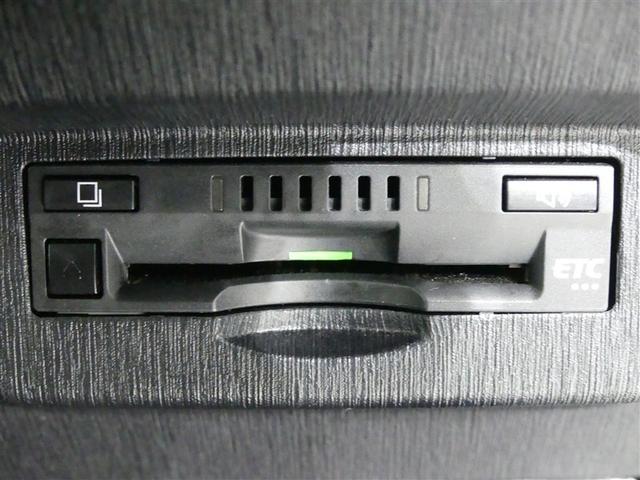 プリウスアルファ Ｓ　乗車定員７人　アルミホイール　ワンオーナー　キーレス　ＣＤ　盗難防止装置　ハイブリッド　メモリーナビ　フルセグ（18枚目）