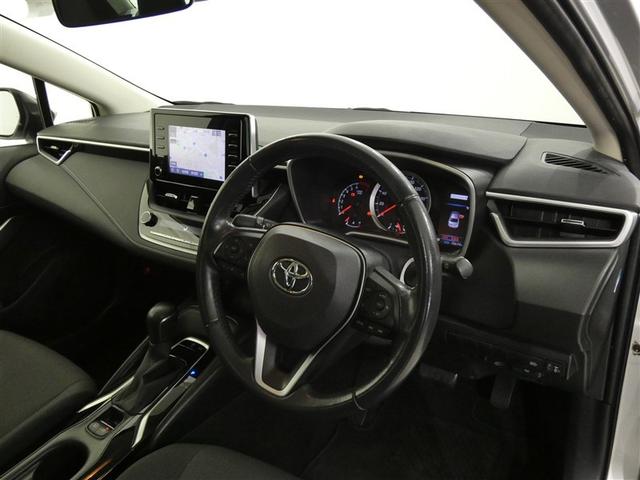 �e�푀��X�C�b�`�Ȃǂ��g���₷���z�u����Ă���^�]�Ȃł��B