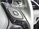 Ｇ　トヨタ認定中古車　ハイブリッド保証　衝突被害軽減ブレーキ　Ｂｌｕｅｔｏｏｔｈ　ドラレコ　ＬＥＤヘッドランプ　記録簿　スマートキー　ＣＤ　盗難防止装置　オートクルーズコントロール　メモリーナビ　フルセグ(17枚目)