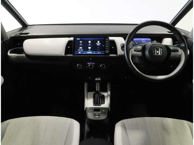 e:HEVホーム 2年保証付 デモカー 衝突被害軽減ブレーキ サイド&カーテンエアバッグ ワンオーナー車 メモリーナビ フルセグTV バックカメラ スマートキー ETC LEDヘッドライト オートライト(7枚目)