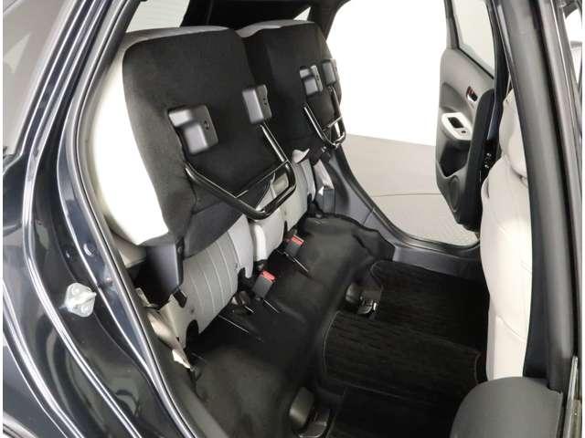 e:HEVホーム 2年保証付 デモカー 衝突被害軽減ブレーキ サイド&カーテンエアバッグ ワンオーナー車 メモリーナビ フルセグTV バックカメラ スマートキー ETC LEDヘッドライト オートライト(15枚目)