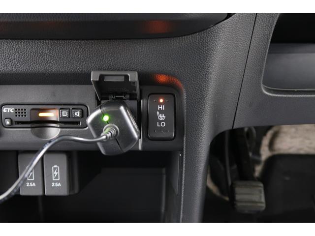 【横滑り防止装置・衝突被害軽減ブレーキ】などドライバーの安全運転をさらにアシストしてくれる装備が充実しています☆ドライバーの不安を安心へと変えてくれますね。