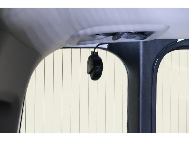 前後に『ドライブレコーダー』を装備♪動画を残すことで万が一の事態に遭遇した時の必須アイテムです！急ブレーキ・急ハンドルが起こった際、自動で記録が上書きされずに保存され、後でＰＣ等で確認出来ます。