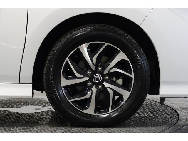 シャープなハンドリングに貢献する☆ホンダ純正アルミホイール☆ボディーにもとても良く合います☆☆☆