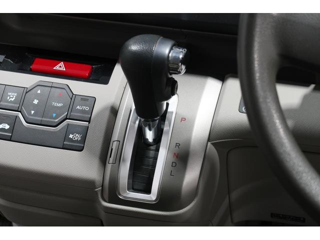 ステップワゴン GLパッケージ 認定中古車 1年保証付 ワンオーナー ナビ Bカメラ ETC イモビ 両側電動SD Rカメラ キーレスエントリーキー AAC 3列 Wエアバック 1セグ PS パワーウインドー DVD ABS(9枚目)