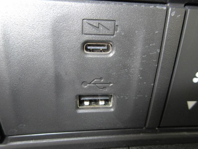 Ｎ－ＢＯＸカスタム ターボコーディネートスタイル　ホンダ認定中古車２年保証付／ドライブレコーダー／全周カメラ／メモリーナビ／地デジフルセグ／Ｂｌｕｅｔｏｏｔｈ／ＵＳＢ端子／シートヒーター／ＥＴＣ車載器／本革シート／両側パワースライドドア／スマートキー（25枚目）