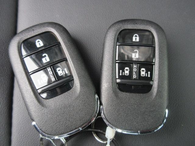 Ｎ－ＢＯＸカスタム ターボコーディネートスタイル　ホンダ認定中古車２年保証付／ドライブレコーダー／全周カメラ／メモリーナビ／地デジフルセグ／Ｂｌｕｅｔｏｏｔｈ／ＵＳＢ端子／シートヒーター／ＥＴＣ車載器／本革シート／両側パワースライドドア／スマートキー（27枚目）