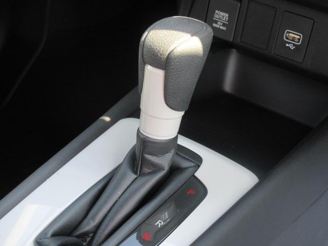 フィット ホーム 認定中古車2年保証 安全支援 サイドエアバッグ カーテンエアバッグ フルセグTV メモリーナビ ETC ドラレコ 衝突軽減ブレーキ ワンオーナー LEDライト オートライト クリアランスソナー DVD(20枚目)