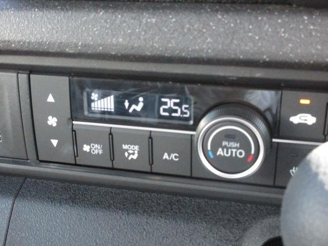 N-BOXカスタム ベースグレード 認定中古車2年保証 安全支援 サイドエアバッグ カーテンエアバッグ フルセグTV バックカメラ ETC ドラレコ DVD/CD再生 CMBS Dレコ ベンチシート オートエアコン スマートキ LED(16枚目)