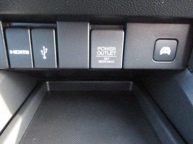 オデッセイハイブリッド ｅ：ＨＥＶアブソルート・ＥＸ　ホンダ認定中古車２年保証付　電動リアゲート　両側パワースライドドア　電動シート　全周囲カメラ　メモリーナビ　Ｂｌｕｅｔｏｏｔｈ　地デジフルセグ　シートヒーター　ＥＴＣ２．０車載器　安全運転補助装置（17枚目）