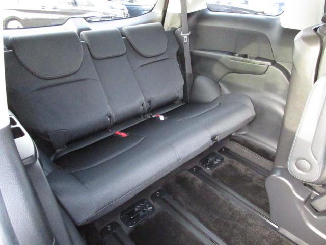 オデッセイハイブリッド ｅ：ＨＥＶアブソルート・ＥＸ　ホンダ認定中古車２年保証付　電動リアゲート　両側パワースライドドア　電動シート　全周囲カメラ　メモリーナビ　Ｂｌｕｅｔｏｏｔｈ　地デジフルセグ　シートヒーター　ＥＴＣ２．０車載器　安全運転補助装置（21枚目）