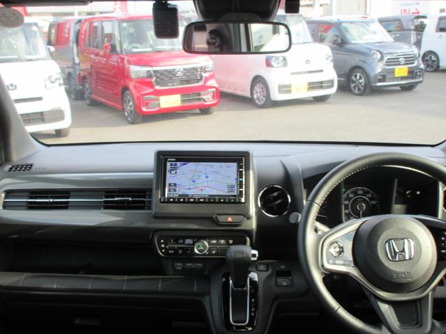 Ｎ－ＷＧＮカスタム Ｌ・ターボ　ホンダ認定中古車保証２年付　ワンオーナー　ドライブレコーダー　メモリーナビ　Ｂｌｕｅｔｏｏｔｈ　バックカメラ　ＥＴＣ車載器　シートヒーター　安全補助装置　障害物センサー　本革シート　スマートキー（7枚目）