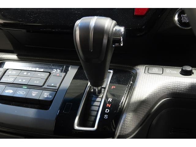 ステップワゴンスパーダ スパーダホンダセンシング　認定中古車　１年保証付　ワンオーナー　ナビ　Ｂカメラ　ＥＴＣ　運転支援　盗難防止　助手席エアバッグ　ワンオーナ－　Ｗパワスラ　リアオートエアコン　地デジ　ＬＥＤライト　横滑り防止システム　リアカメラ（10枚目）