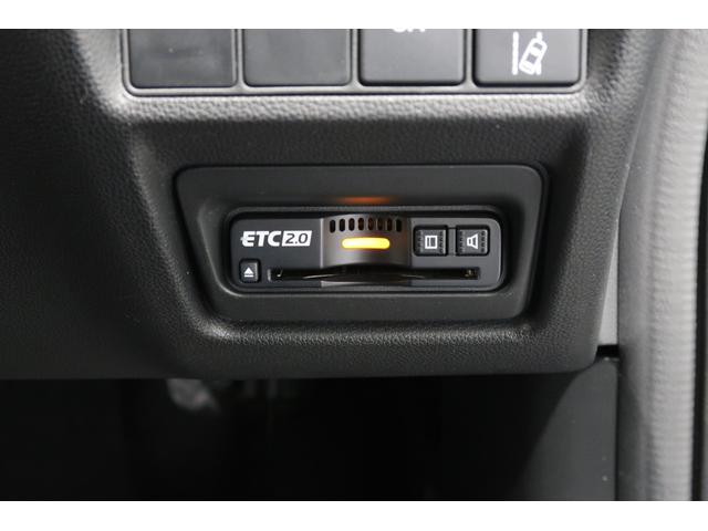 ステップワゴンスパーダ スパーダホンダセンシング　認定中古車　１年保証付　ワンオーナー　ナビ　Ｂカメラ　ＥＴＣ　運転支援　盗難防止　助手席エアバッグ　ワンオーナ－　Ｗパワスラ　リアオートエアコン　地デジ　ＬＥＤライト　横滑り防止システム　リアカメラ（17枚目）