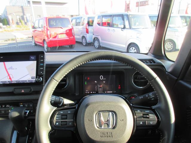 Ｎ－ＢＯＸカスタム コーディネートスタイル　ホンダ認定中古車２年保証付　両側パワースライドドア　メモリーナビ　地デジフルセグ　Ｂｌｕｅｔｏｏｔｈ　ＵＳＢ端子　障害物センサー　バックカメラ　本革シート　シートヒーター　安全補助装置　スマートキー（9枚目）