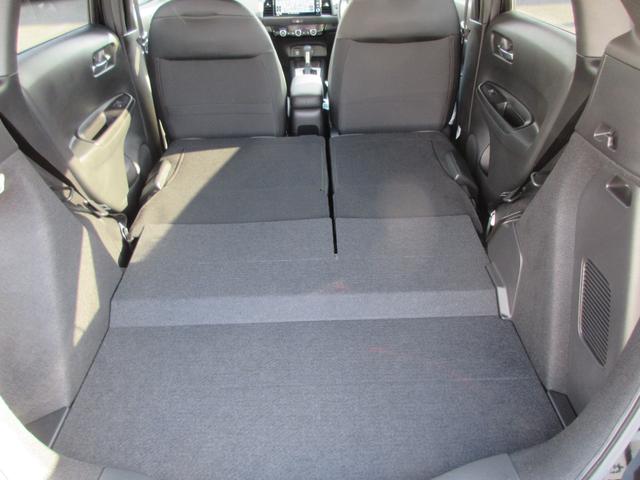 フィット ｅ：ＨＥＶホーム　ホンダ認定中古車２年保証付　メモリーナビ　地デジフルセグ　ＵＳＢ端子ＢｌｕｅｔｏｏｔｈＵ　障害物センサー　バックカメラ　ＥＴＣ車載器　安全補助装置　車両追従クルージング　スマートキー　クリソナ　ＡＣＣ（25枚目）