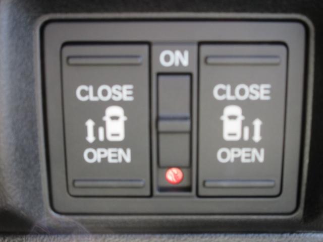 Ｎ－ＢＯＸカスタム コーディネートスタイル　ホンダ認定中古車保証２年付　両側スライドドア　ドライブレコーダー　メモリーナビ　地デジフルセグ　ＵＳＢ端子　Ｂｌｕｅｔｏｏｔｈ　障害物センサー　バックカメラ　安全補助装置　車両追従クルーズコントロール（16枚目）