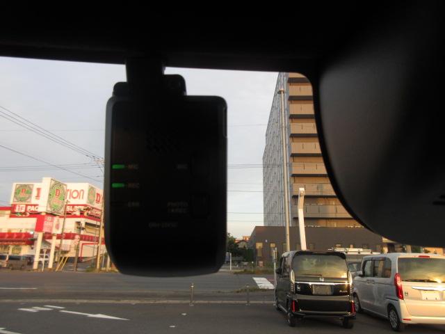 Ｎ－ＢＯＸ Ｇ・ＥＸホンダセンシングカッパーブラウンスタイル　ホンダ認定中古車保証２年付　ドライブレコーダー　障害物センサー　メモリーナビ　地デジフルセグ　Ｂｌｕｅｔｏｏｔｈ　ＥＴＣ車載器　安全補助装置　車両追従クルージング　シートヒーター　スマートキー　ＡＢＳ（19枚目）