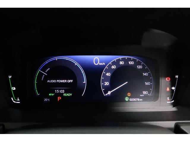 ステップワゴン ｅ：ＨＥＶスパーダ　認定中古車　２年保証付　ワンオーナー　ナビ　Ｂカメラ　ドラレコ　ＥＴＣ　運転支援　１オーナー　デュアルエアコン　フルオートエアコン　ＥＳＣ　シートヒータ　オートライト　キーフリー　ＬＥＤヘッドランプ（13枚目）