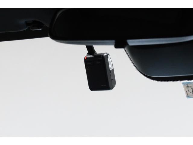 ステップワゴン ｅ：ＨＥＶスパーダ　認定中古車　２年保証付　ワンオーナー　ナビ　Ｂカメラ　ドラレコ　ＥＴＣ　運転支援　１オーナー　デュアルエアコン　フルオートエアコン　ＥＳＣ　シートヒータ　オートライト　キーフリー　ＬＥＤヘッドランプ（25枚目）