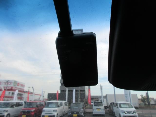 オデッセイハイブリッド e:HEVアブソルート・EXブラックエディション ホンダ認定中古車保証2年付 前後ドライブレコーダー 本革パワーシート シートヒーター 全周囲カメラ 安全補助装置 車両追従クルーズ メモリーナビ 地デジフルセグ Bluetooth 後席モニター(19枚目)