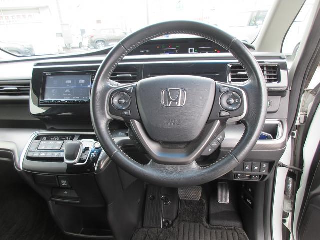 ステップワゴンスパーダ スパーダハイブリッドGホンダセンシング 認定中古車 1年保証付 ワンオーナー ナビ Bカメラ ETC 運転支援 CMBS リヤカメラ スマキー Aストップ ESC USB入力 両側自動ドア オートエアコン LEDヘッドライト 地デジ ABS(13枚目)