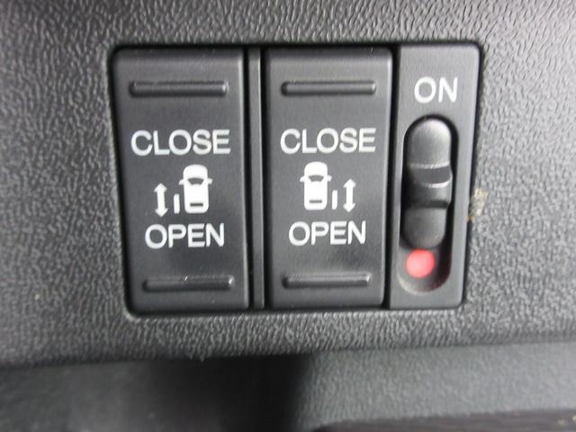 ステップワゴンスパーダ スパーダハイブリッドGホンダセンシング 認定中古車 1年保証付 ワンオーナー ナビ Bカメラ ETC 運転支援 CMBS リヤカメラ スマキー Aストップ ESC USB入力 両側自動ドア オートエアコン LEDヘッドライト 地デジ ABS(17枚目)