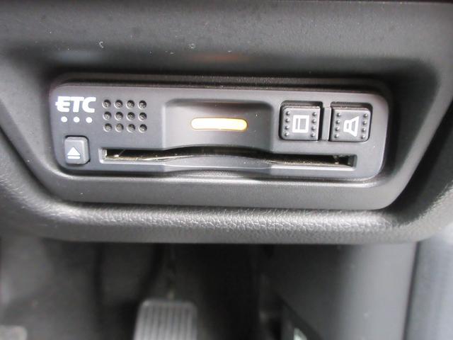 ステップワゴンスパーダ スパーダハイブリッドGホンダセンシング 認定中古車 1年保証付 ワンオーナー ナビ Bカメラ ETC 運転支援 CMBS リヤカメラ スマキー Aストップ ESC USB入力 両側自動ドア オートエアコン LEDヘッドライト 地デジ ABS(18枚目)